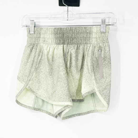 Lululemon Tracker Shorts V 4" Inseam - Picture 1 of 6